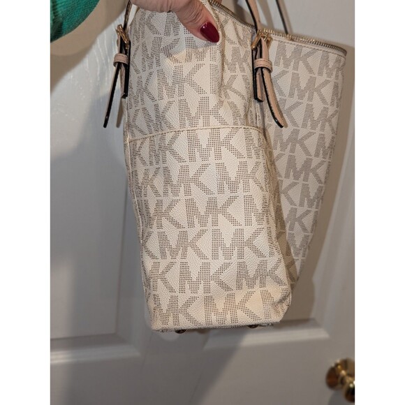 Michael Kors Jet Travel Set Top Zip Signature Monogram Tote - Vanilla - Picture 4 of 10